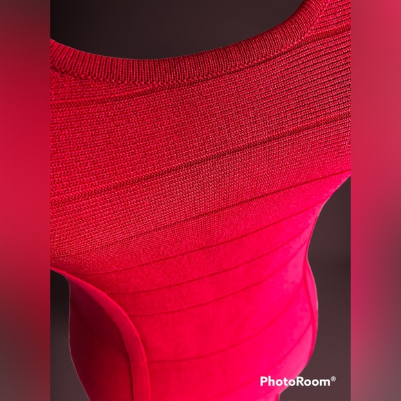 Miss Couture Figure-Enhancing Rouge Bandage Dress Size 8 (Fits XS-M) - Picture 4 of 8